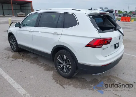 2018 Volkswagen Tiguan Se/Sel z USA, uszkodzony, nr VIN 3VV3B7AX1JM079111